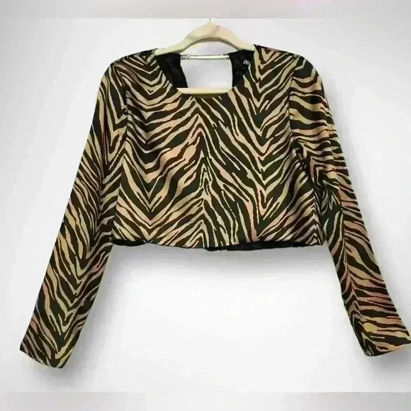 Zara Women's CropTop Blouse Black Brown Animal Print Back Chain Size Small - Picture 11 of 13